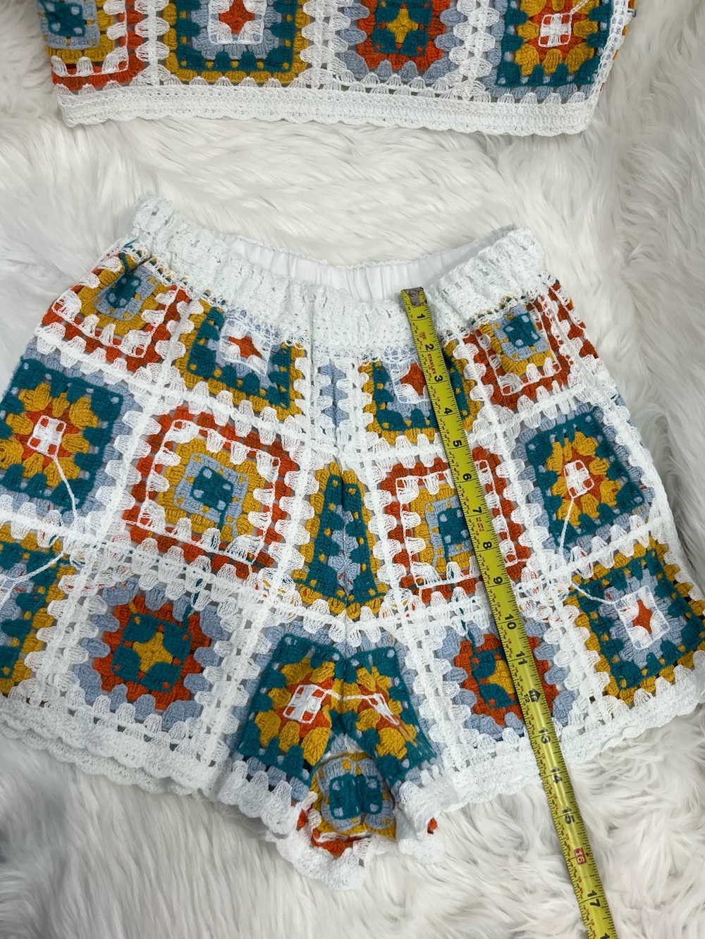 Rebellion Crochet 2-Piece Set | Granny Square Crop Top (M) & Lined Shorts (S) - Picture 5 of 9